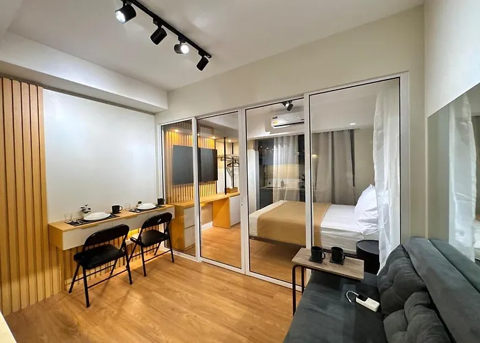 Near Rockwell 1br With Balconymodern Minimalist *